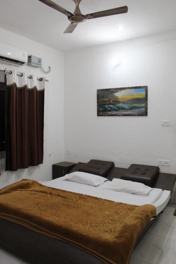 Sunset Backpackers Hostel Orchha Eksteriør billede