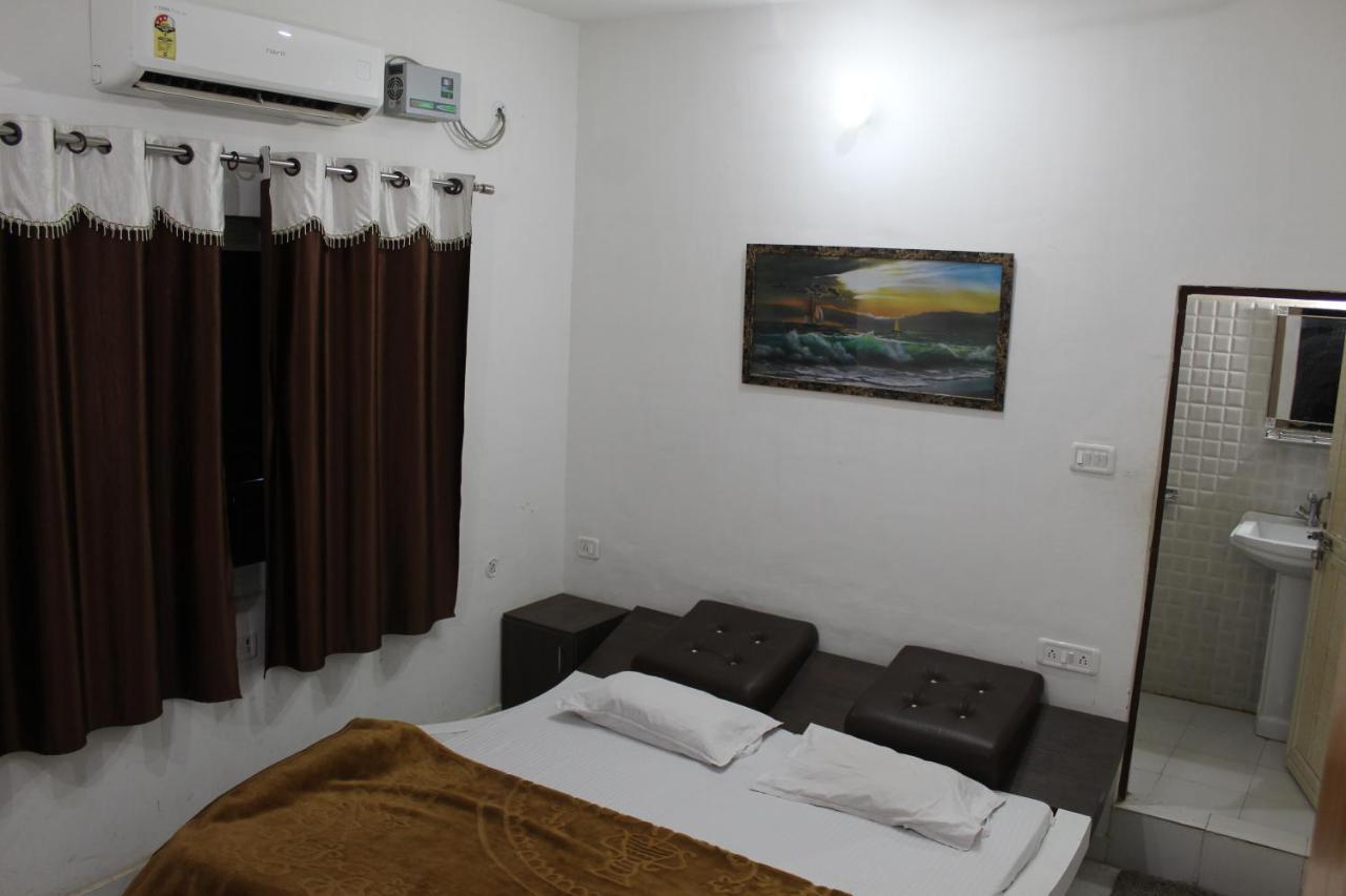 Sunset Backpackers Hostel Orchha Eksteriør billede